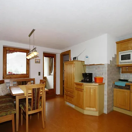 In Hippach Im Zillertal In The Mountains Apartment