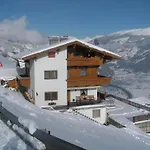 Lägenhet In Hippach Im Zillertal In The Mountains Muhlen (Tyrol)