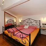 In Hippach Im Zillertal In The Mountains Apartment Muhlen (Tyrol)