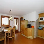 In Hippach Im Zillertal In The Mountains Apartment